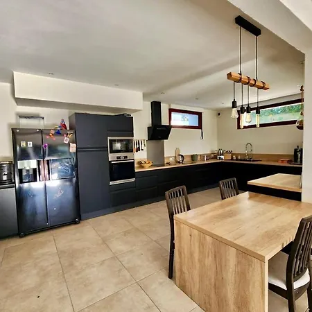 Grande Maison Avec Jardin Nyaraló Bayonne