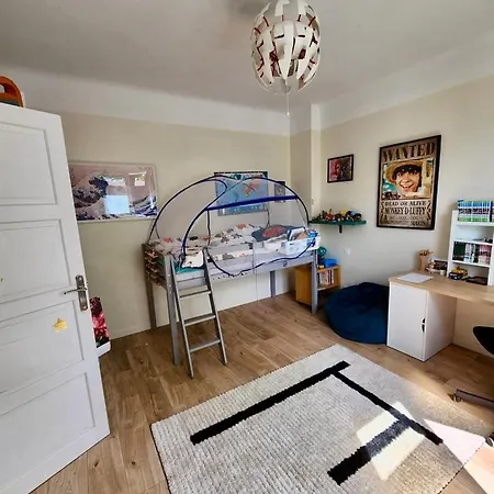 Holiday home Grande Maison Avec Jardin *