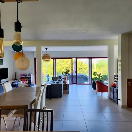 Grande Maison Avec Jardin