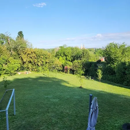 Grande Maison Avec Jardin Nyaraló