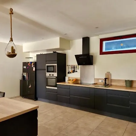 Nyaraló Grande Maison Avec Jardin
